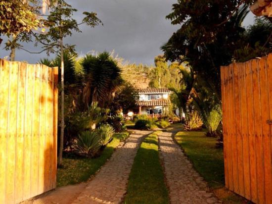 Las Palmeras Inn Отавало Екстер'єр фото