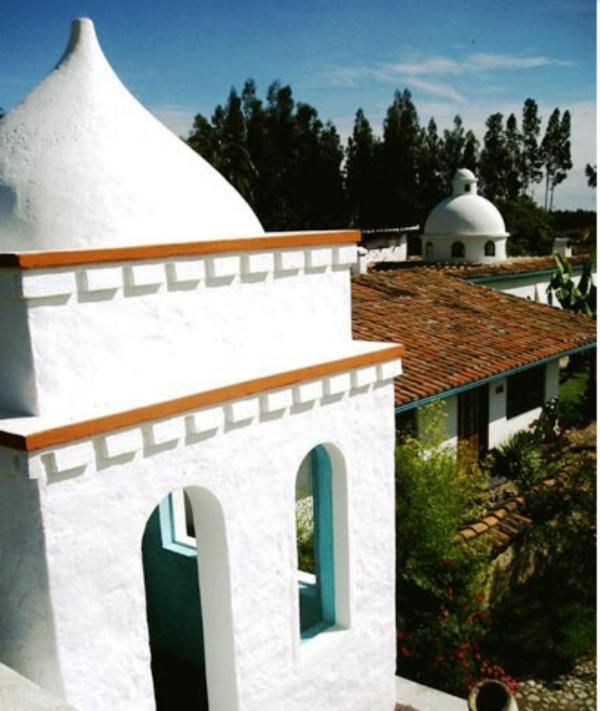 Las Palmeras Inn Отавало Екстер'єр фото